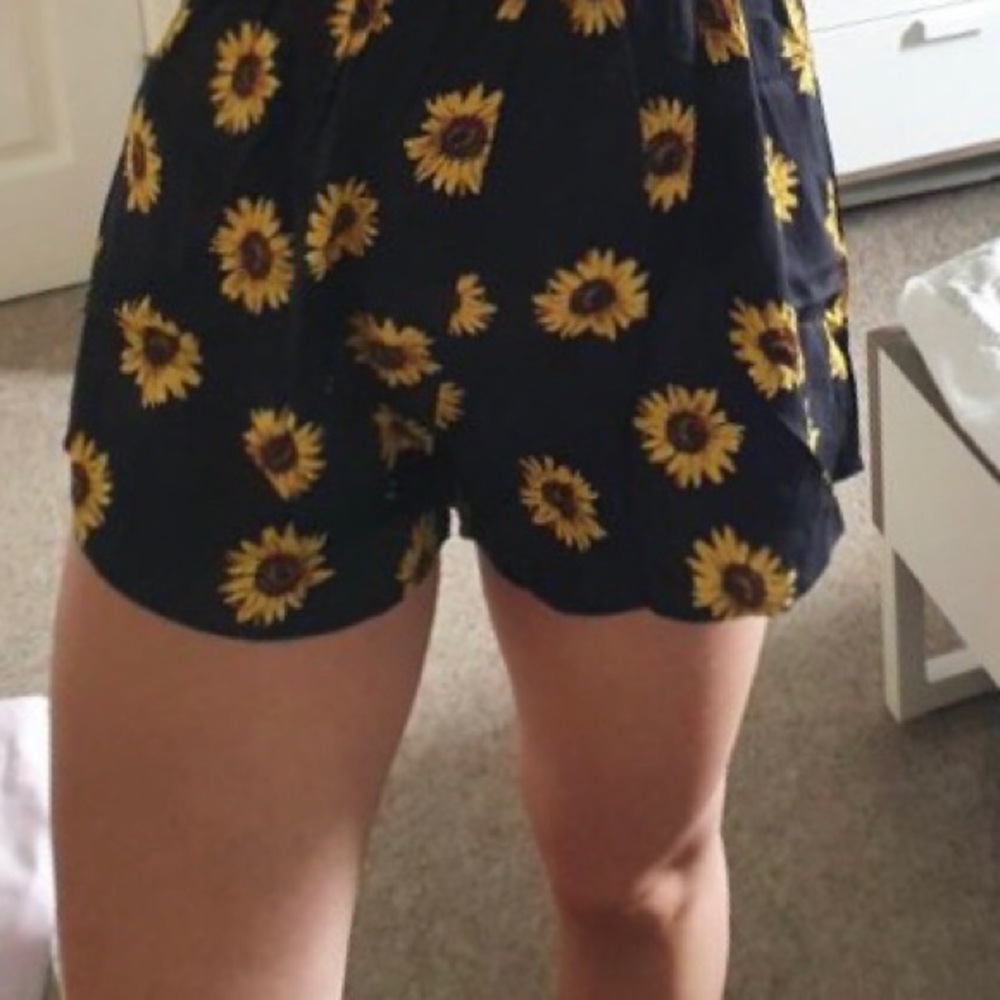 Sunflower Shorts With Elastic Waist